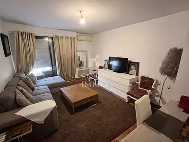 Toulon 83000 Achat / Vente appartement 2 pièces t2 au dernier étage