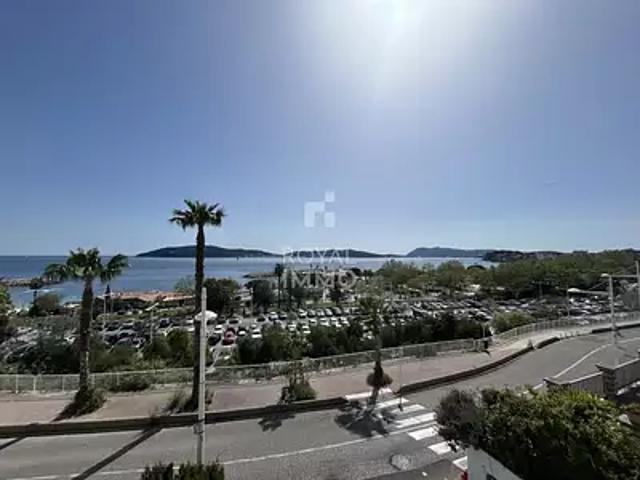 Toulon 83000 Achat / Vente appartement 4 pièces t4 au dernier étage