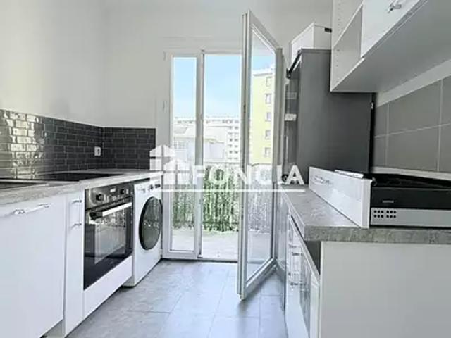 Toulon 83200 Achat / Vente appartement 3 pièces t3 au dernier étage