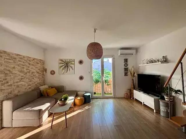 Toulon 83200 Achat / Vente appartement 3 pièces t3 au dernier étage piscine