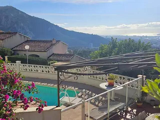 Toulon 83200 Achat / Vente maison 6 pièces t6 piscine jardin