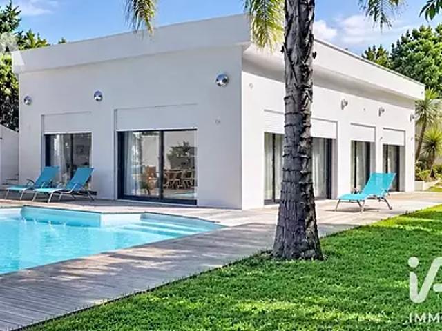 Toulon 83200 Achat / Vente maison 6 pièces t6 piscine terrasse