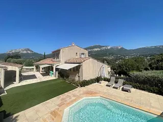 Toulon 83200 Achat / Vente maison 7 pièces t7 piscine jardin