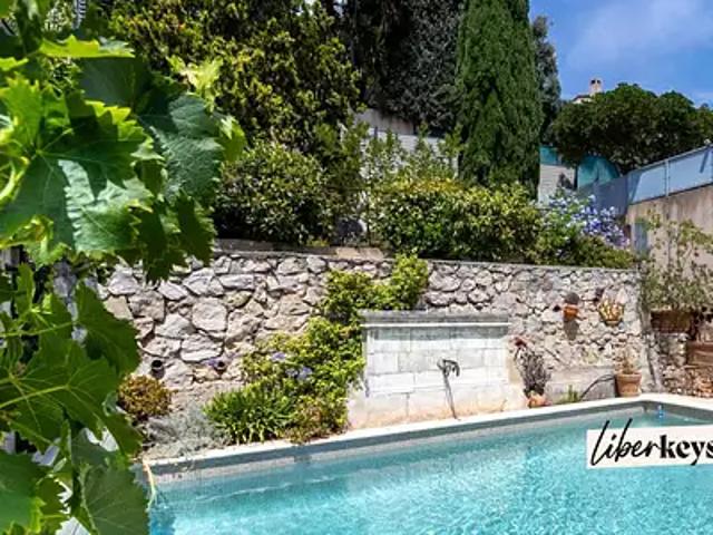Toulon 83200 Achat / Vente maison 7 pièces t7 piscine jardin