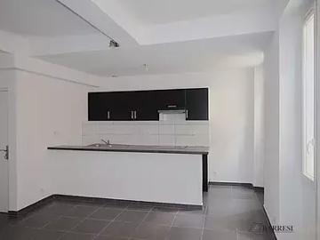 Toulon 83200 Location appartement 3 pièces t3