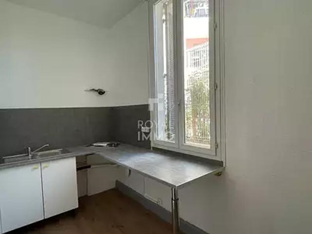 Toulon 83200 Location appartement 1 pièce t1