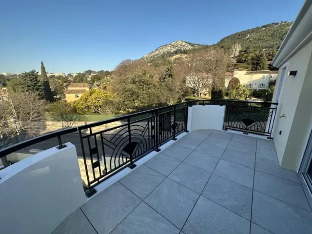 Toulon Appartement 3 pièces 60.65 m²