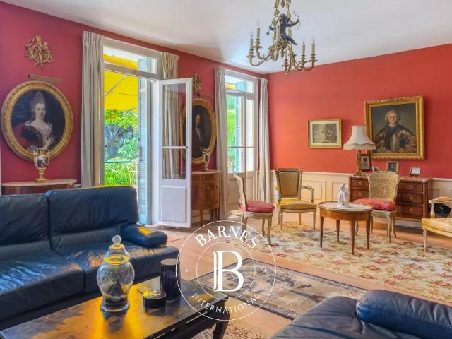 Toulon Maison /appartement de charme Jardin privatif 150m² Toulon