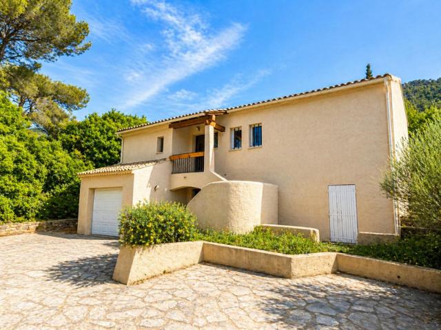 TOULON HUBAC MAISON AVEC PISCINE