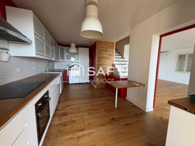TOULON OUEST MAISON T4 SUR 500m2 + GARAGE