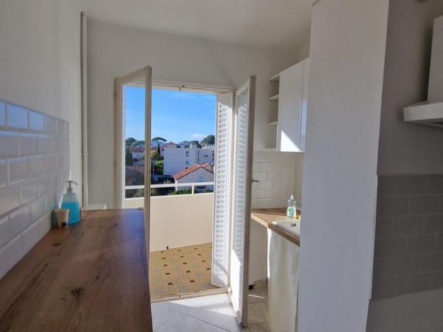 Toulon la Mitre, location F5 de 90m2 + garage, aperçu mer