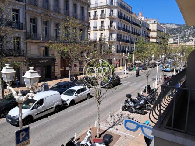Toulon secteur Gare appartement 2P avec cave