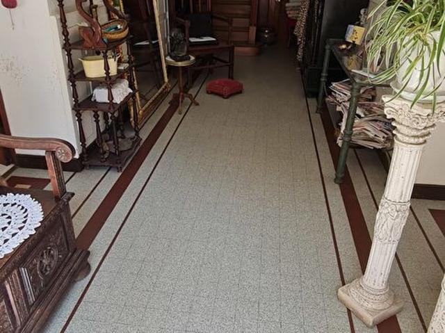 Toulousaine de 206m2avec dépendances sur un terrain de 4h 5900