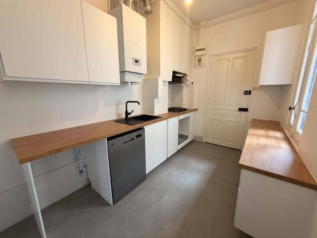 TOULOUSE 18 RUE DU PONT GUILHEMERY T2 BIS DE 73,80 M² AVEC P