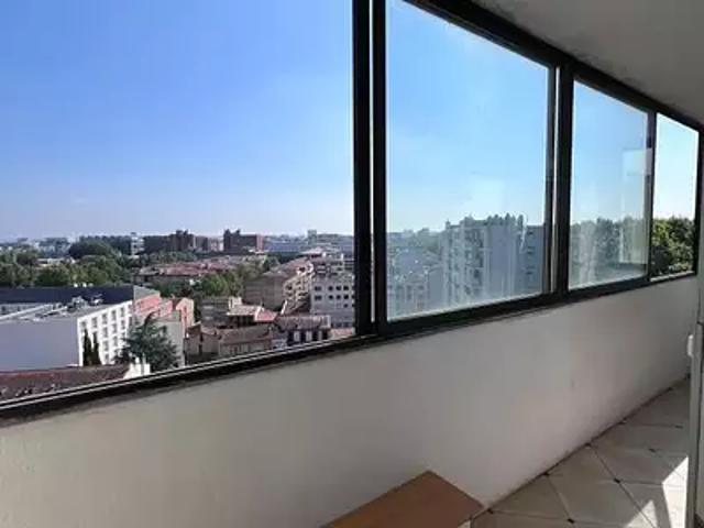 Toulouse 31000 Achat / Vente appartement 3 pièces t3 au dernier étage cave