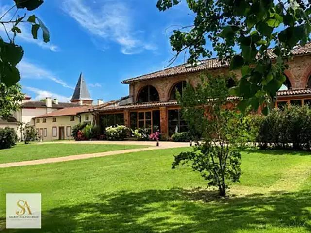 Toulouse 31000 Achat / Vente maison 18 pièces t18