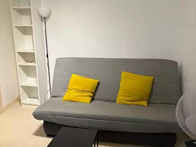 Toulouse 31000 Location appartement 1 pièce t1 au dernier étage