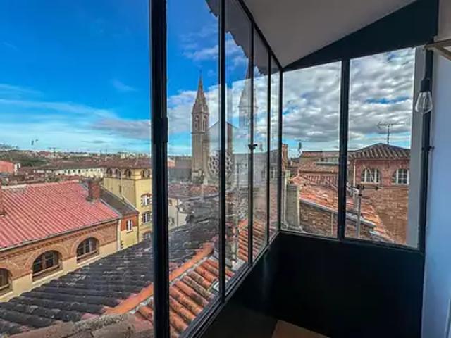 Toulouse 31000 Location appartement 2 pièces t2 au dernier étage