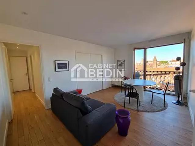 Toulouse 31000 Location appartement 3 pièces t3 au dernier étage