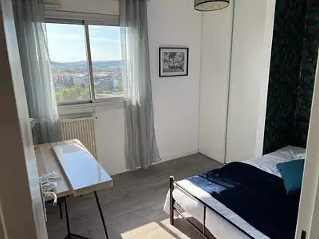 Toulouse 31100 Location appartement 1 pièce t1 au dernier étage