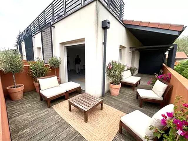 Toulouse 31200 Achat / Vente appartement 2 pièces t2 terrasse parking