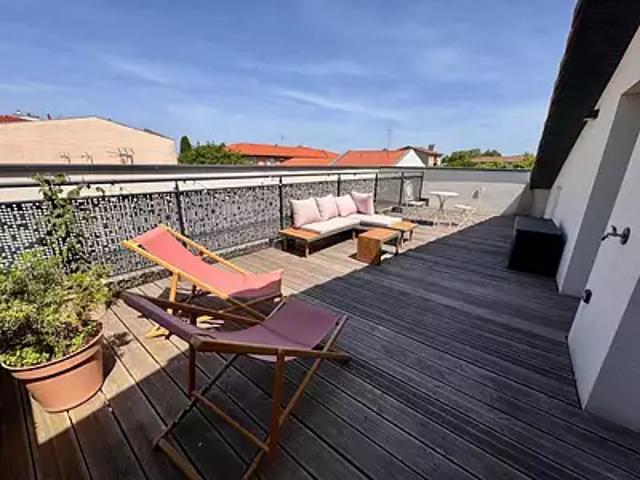 Toulouse 31200 Achat / Vente appartement 3 pièces t3 au dernier étage terrasse