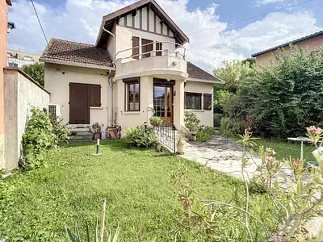 Toulouse 31200 Achat / Vente maison 5 pièces t5 terrasse balcon