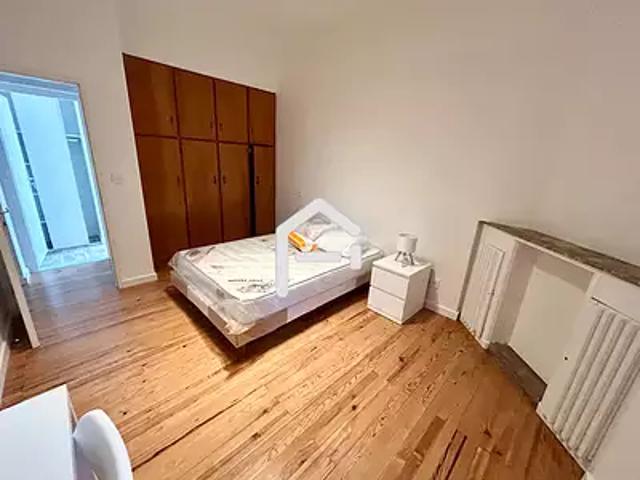 Toulouse 31200 Location maison 1 pièce t1 au dernier étage jardin