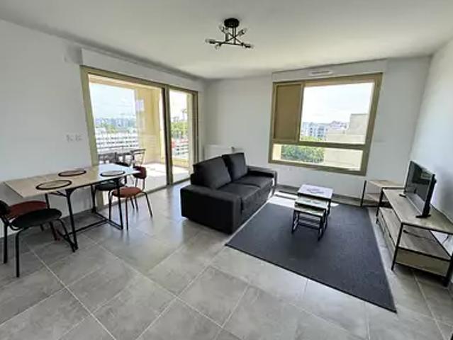 Toulouse 31400 Location appartement 4 pièces t4 au dernier étage