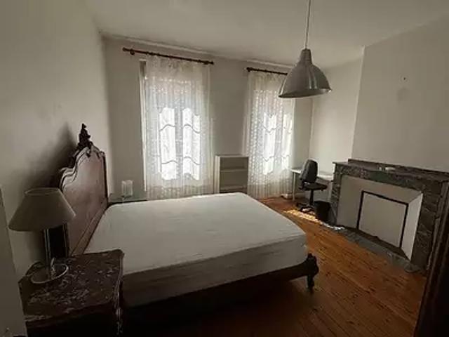 Toulouse 31400 Location appartement 1 pièce t1 terrasse