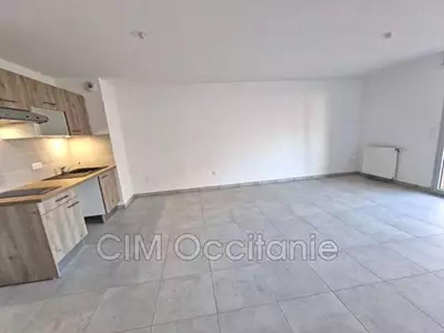 Toulouse 31400 Location appartement 2 pièces t2 terrasse parking