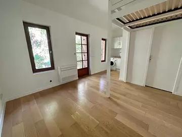Toulouse 31400 Location maison 1 pièce t1 terrasse