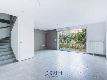TOULOUSE 31500, CHATEAU DE L'HERS MAISON T4 RECENTE JARDIN PARKING