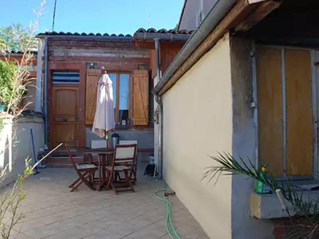 Toulouse 31500 Location maison 2 pièces t2 au dernier étage terrasse