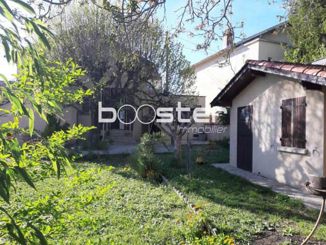 Toulouse 31500 – Maison de caractère années 1930, 4/5 pièces, 105 m² au sol, superbe jardin arboré 400 m², dépendance, cave, garage – à deux pas des commodités