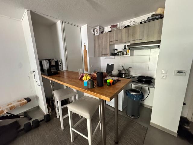 TOULOUSE TROIS COCUS T2 RECENT AVEC BALCON, PARKING ET CELLIER