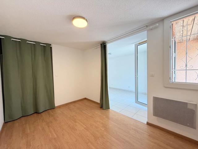 Toulouse, Amouroux, T2 de 32.68 m². Rdc