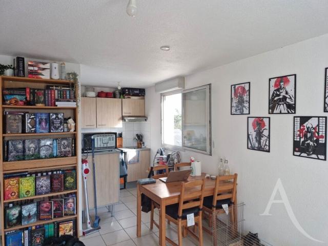 TOULOUSE APPARTEMENT T2 de 40m2, DERNIER ETAGE AVEC BALCON ET PARKING