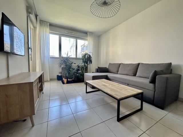 TOULOUSE BORDEROUGE T2 MEUBLE DE 40.81 M2 AVEC BALCON ET PARKING