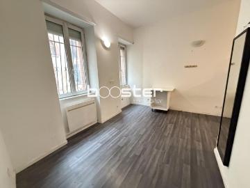 Toulouse centre: 2 pièces de 32 m² au rez de chaussée avec cour privative