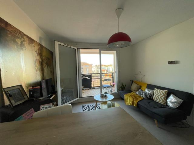 Toulouse Location appartement 2 pièces 27m2 579 € CC Réf: LA21729 ATRIUMIMMO Atrium Immobilier