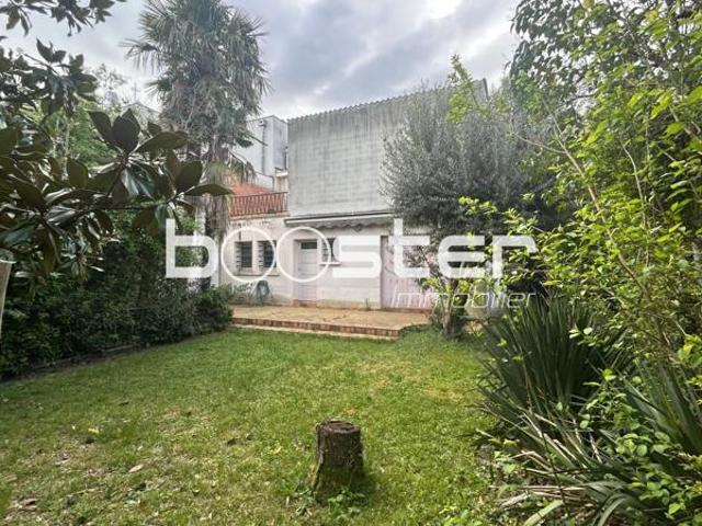 Toulouse proche du métro de la Roseraie– Maison 6 pièces de 130 m² fort potentiel et rare avec jardin 400 m², terrasse et balcon