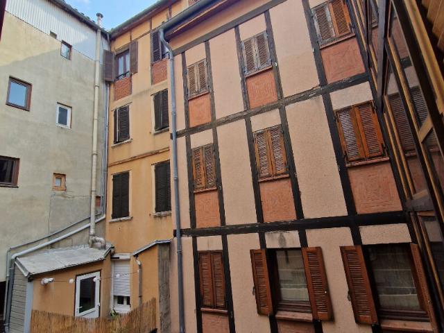 TOULOUSE QUARTIER CAPITOL T2 MEUBLE