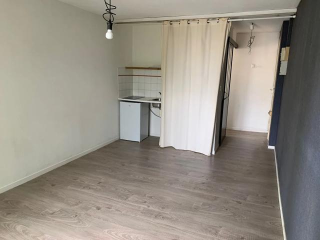 Toulouse Rangueil 31400 Appartement T1 19.62m² place de parking