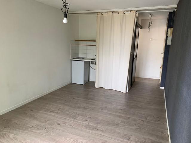 Toulouse Rangueil 31400 Appartement T1 19.62m² place de parking