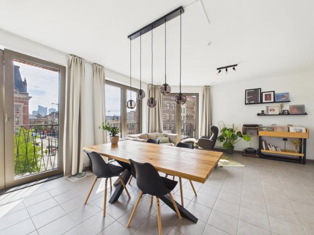 Tour & Taxis: Furnished 2 Bedroom Apartment