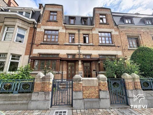 TOUR & TAXIS – Stunning 4 bedroom house with a terrace and g
