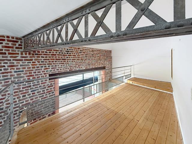 TOURCOING Loft d’exception de 200 m2 à Tourcoing, à deux pas du centre ville et du métro Colbert