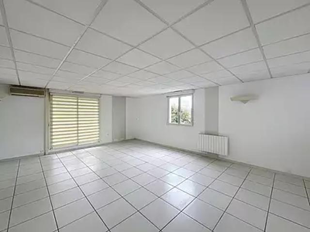 Tournon sur Rhône 07300 Location appartement 1 pièce t1 balcon