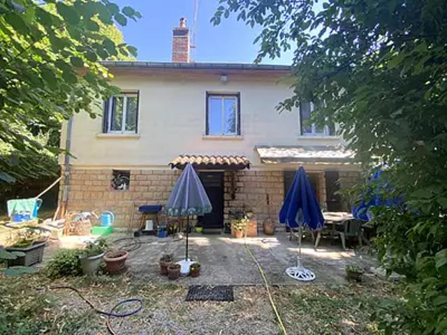 Tournus 71700 Achat / Vente maison 4 pièces t4 au dernier étage